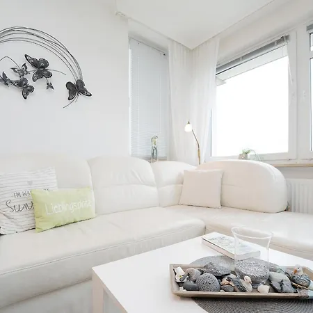 Haus Aquamarina Kuestenruhe 11 Daire Heiligenhafen